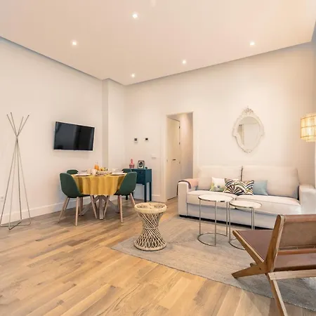 Magno Casa Del Correo Mayor Ii Apartment